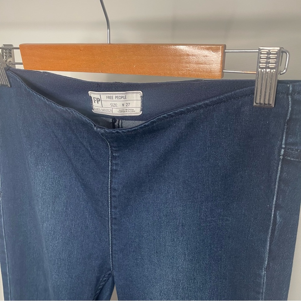 FREE PEOPLE Penny Jeans Pull On Flare Bell Bottoms We the Free Low Waist Y2K - Picture 3 of 4